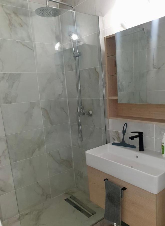 Ti Kaz'Eta Apartment Сен-Ан Екстериор снимка
